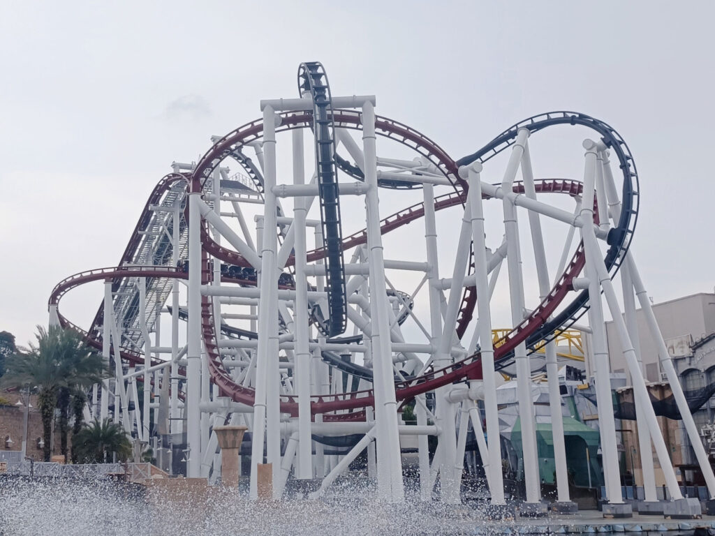 Battlestar Galactica: Human vs. Cylon full roller coaster image